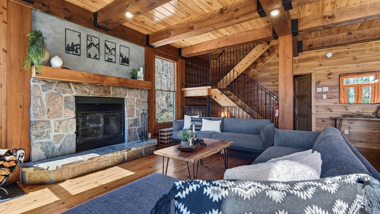 Photo of Livingroom in Lac Superieur Village