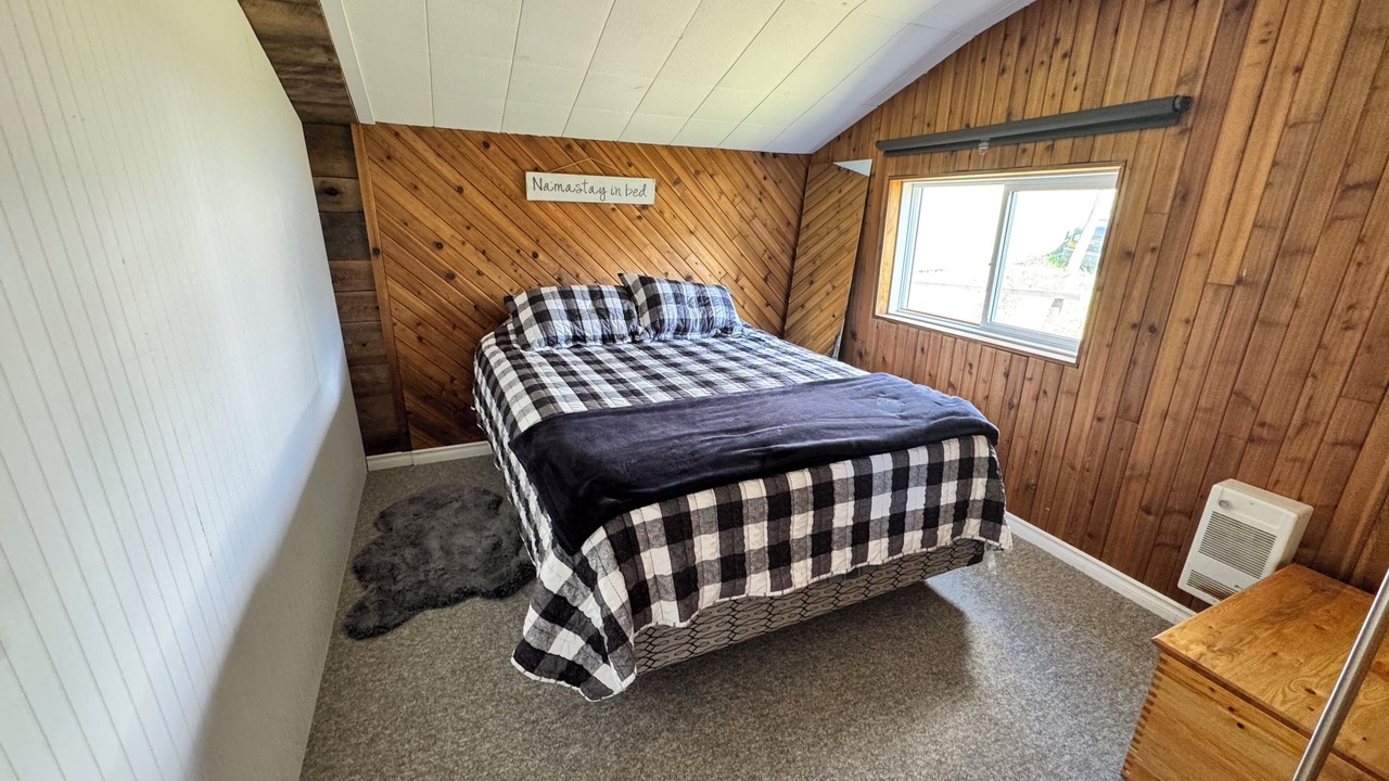 Photo of Bedroom in Beaverdell