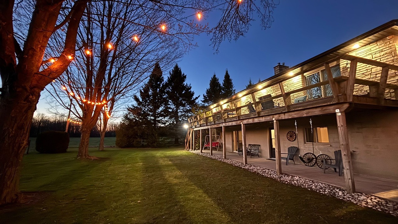 Photo of Patio Balcony in Wiarton