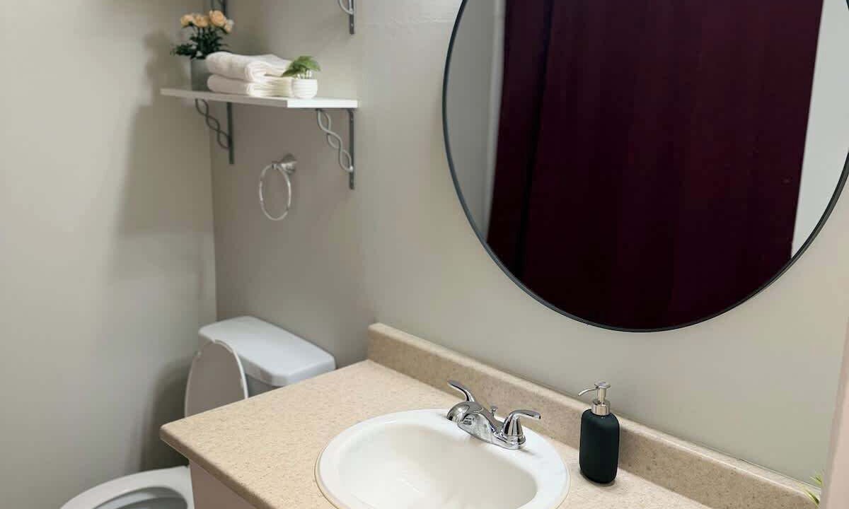 Photo of Bathroom in Radisson Heights - Albert Park