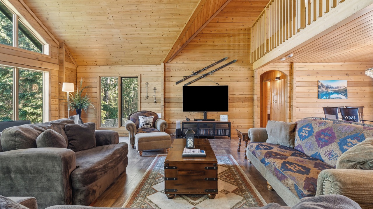 Photo of Livingroom in Central Alberta