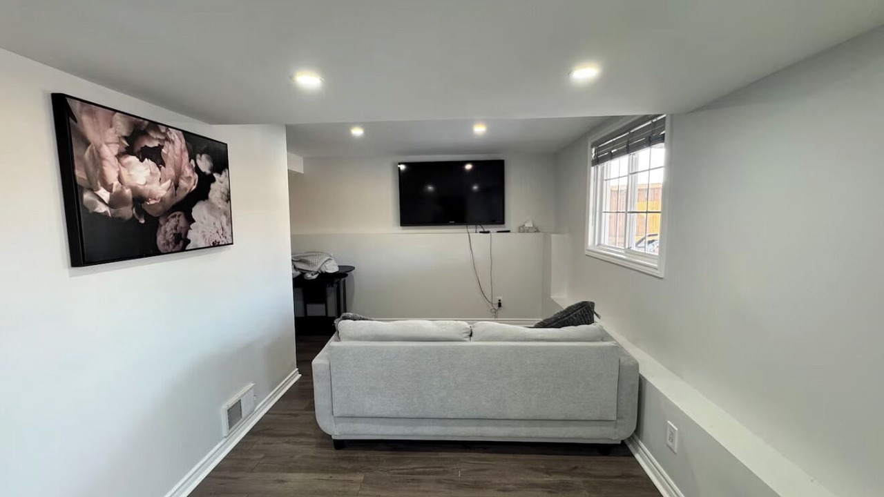 Photo of Livingroom in Chapel Hill South