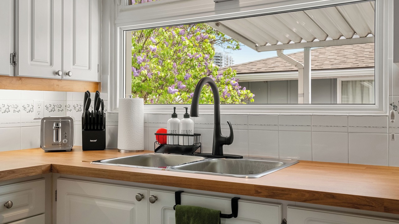 Photo of Kitchen in Haysboro