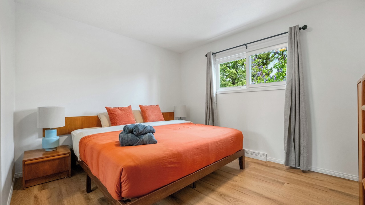 Photo of Bedroom in Haysboro