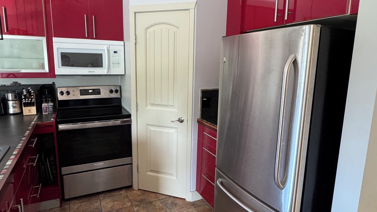 Photo of Kitchen in Port Renfrew