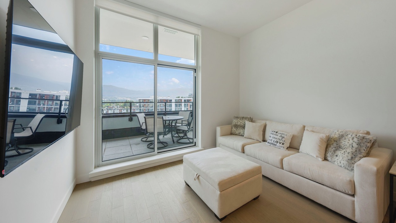 Photo of Livingroom in South Pandosy