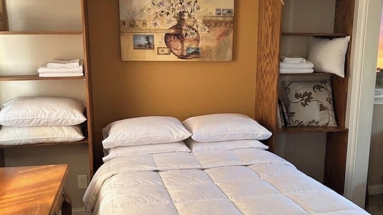 Photo of Bedroom in Pleasant Bay
