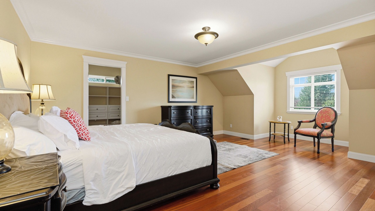 Photo of Bedroom in District of North Vancouver