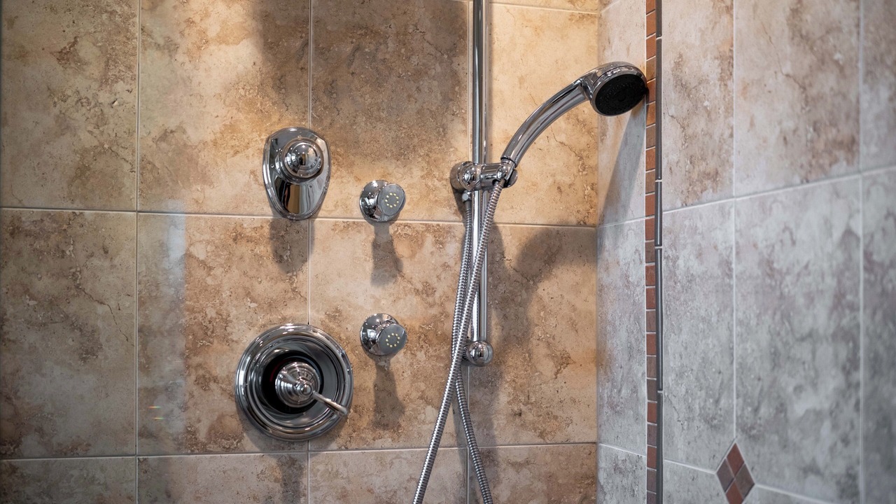 Photo of Bathroom in District of North Vancouver