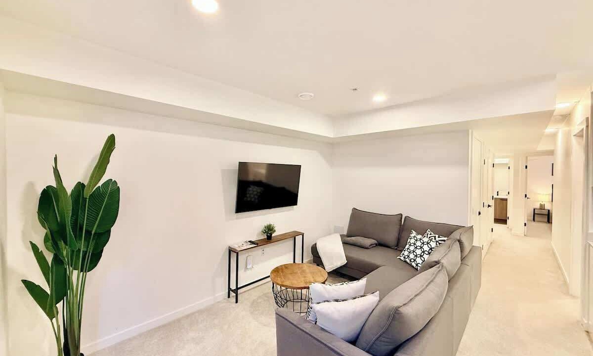 Photo of Livingroom in Willoughby
