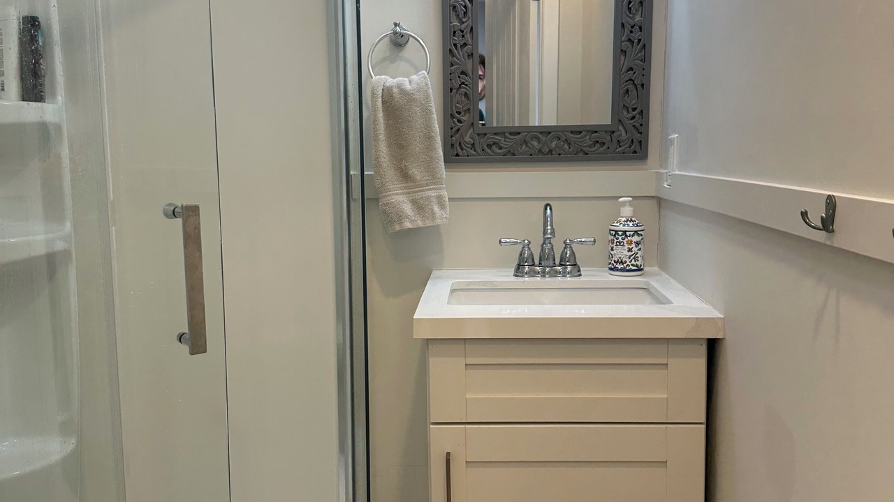 Photo of Bathroom in Gravenhurst