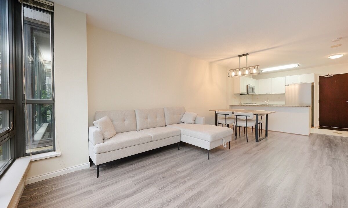 Photo of Livingroom in Richmond City Centre