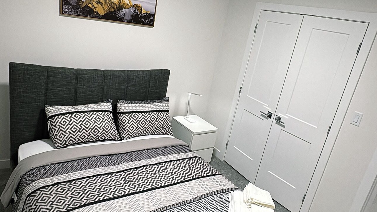 Photo of Bedroom in Division No. 11