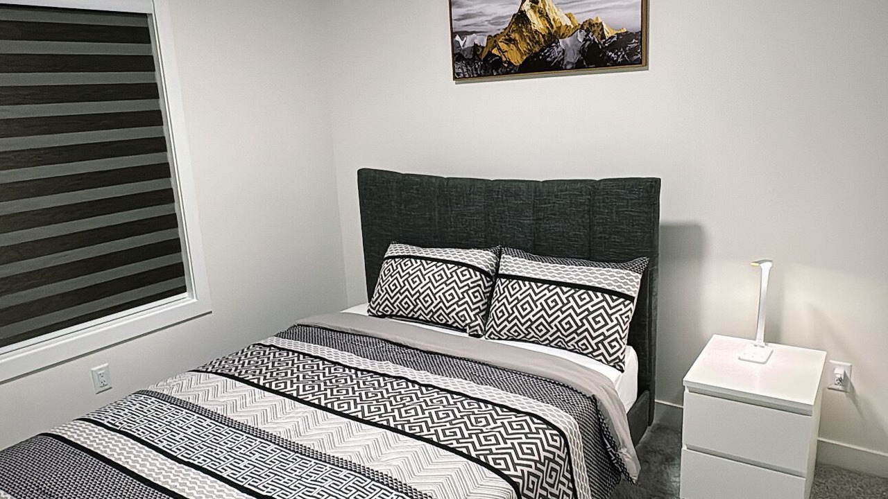 Photo of Bedroom in Division No. 11