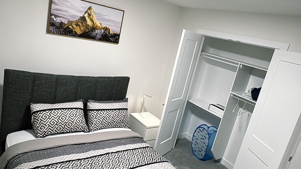 Photo of Bedroom in Division No. 11