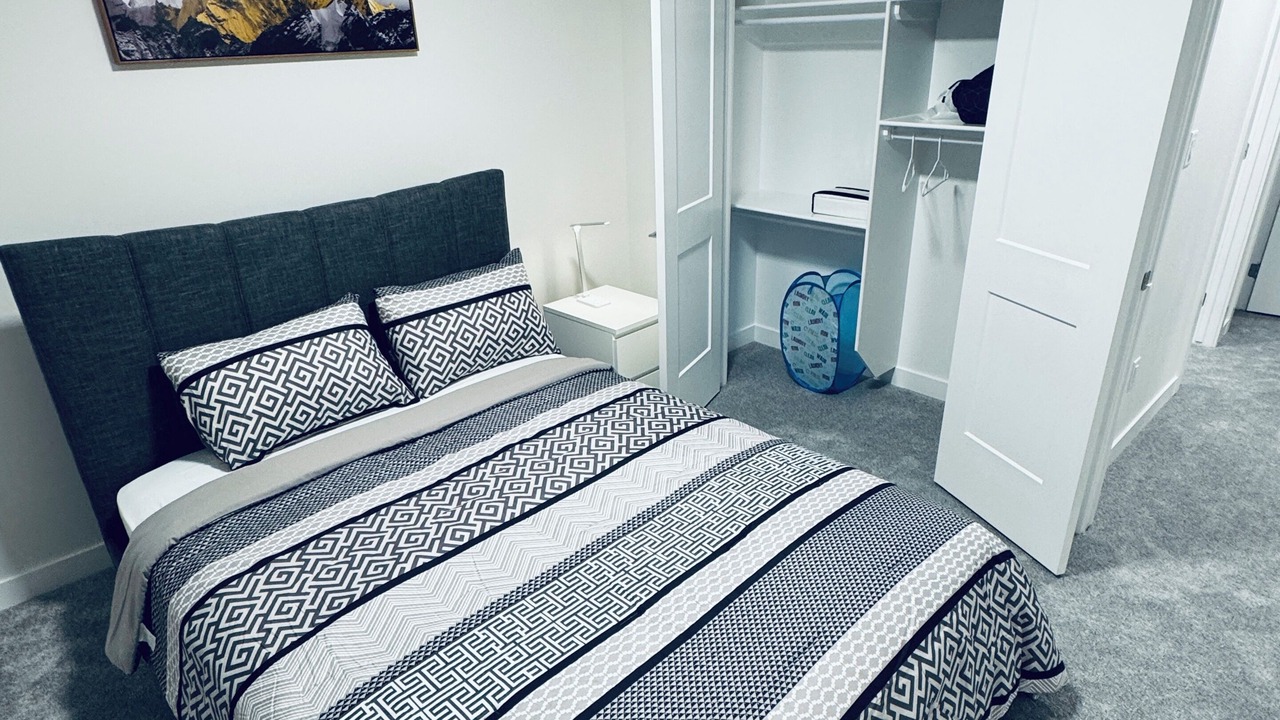 Photo of Bedroom in Division No. 11
