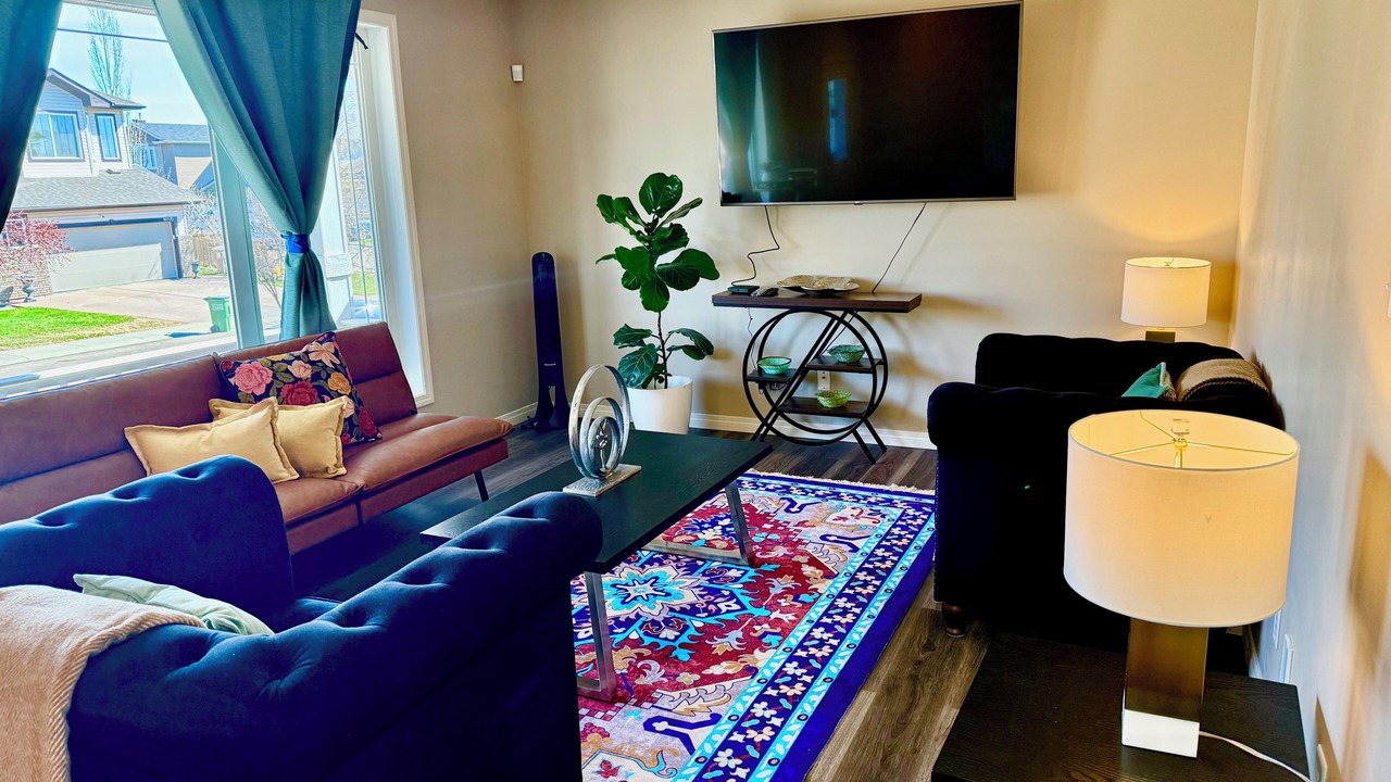 Photo of Livingroom in Northeast Edmonton