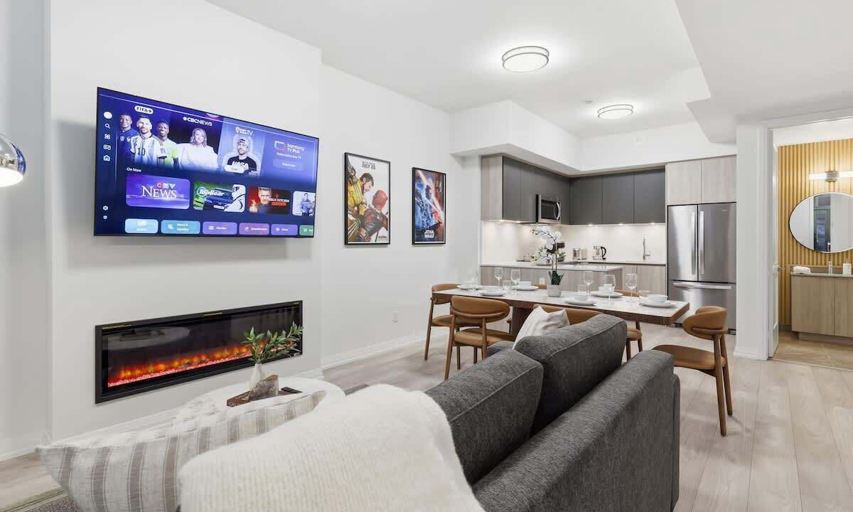 Photo of Livingroom in Toronto Entertainment District