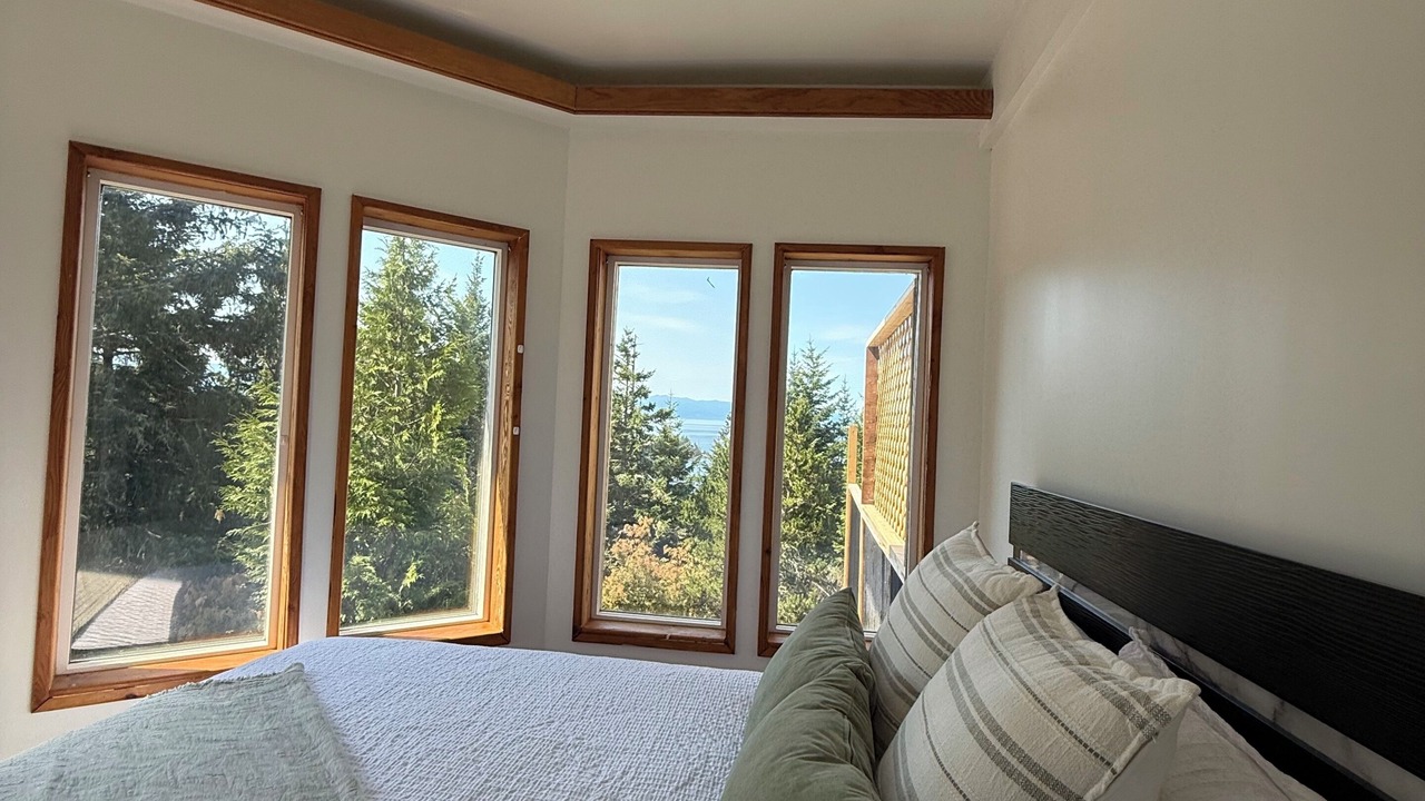 Photo of Bedroom in East Sooke