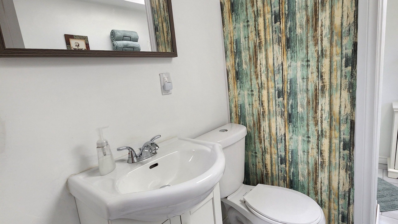 Photo of Bathroom in Levergood Beach