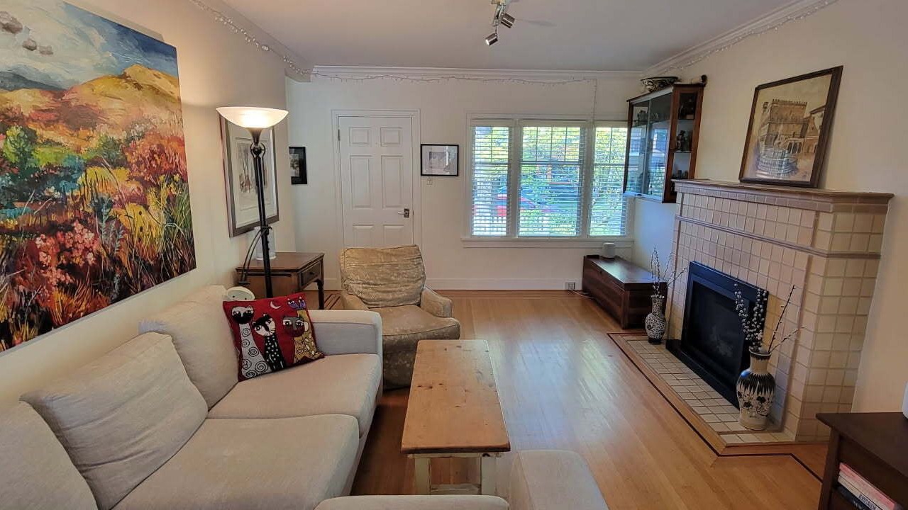Photo of Livingroom in Kitsilano