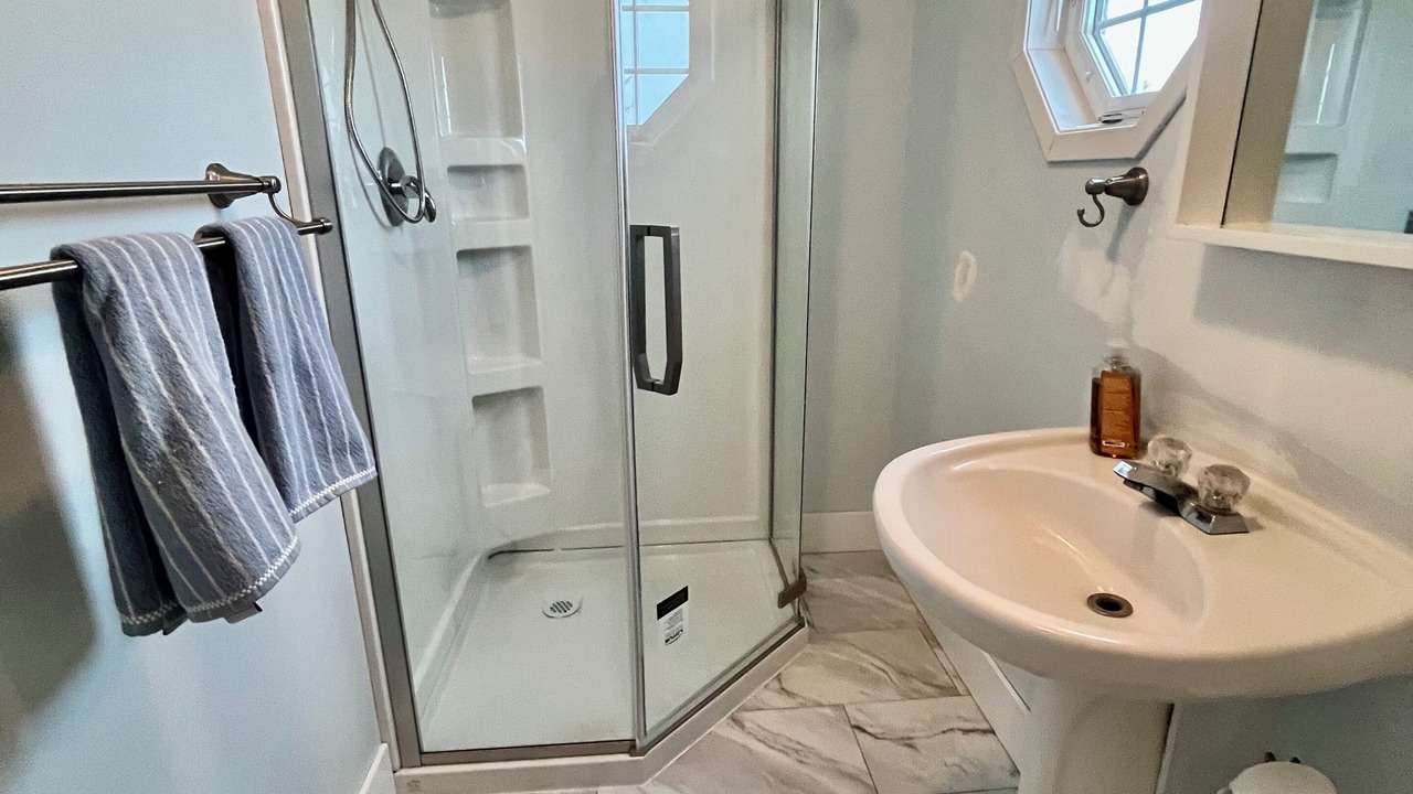 Photo of Bathroom in Blooming Point
