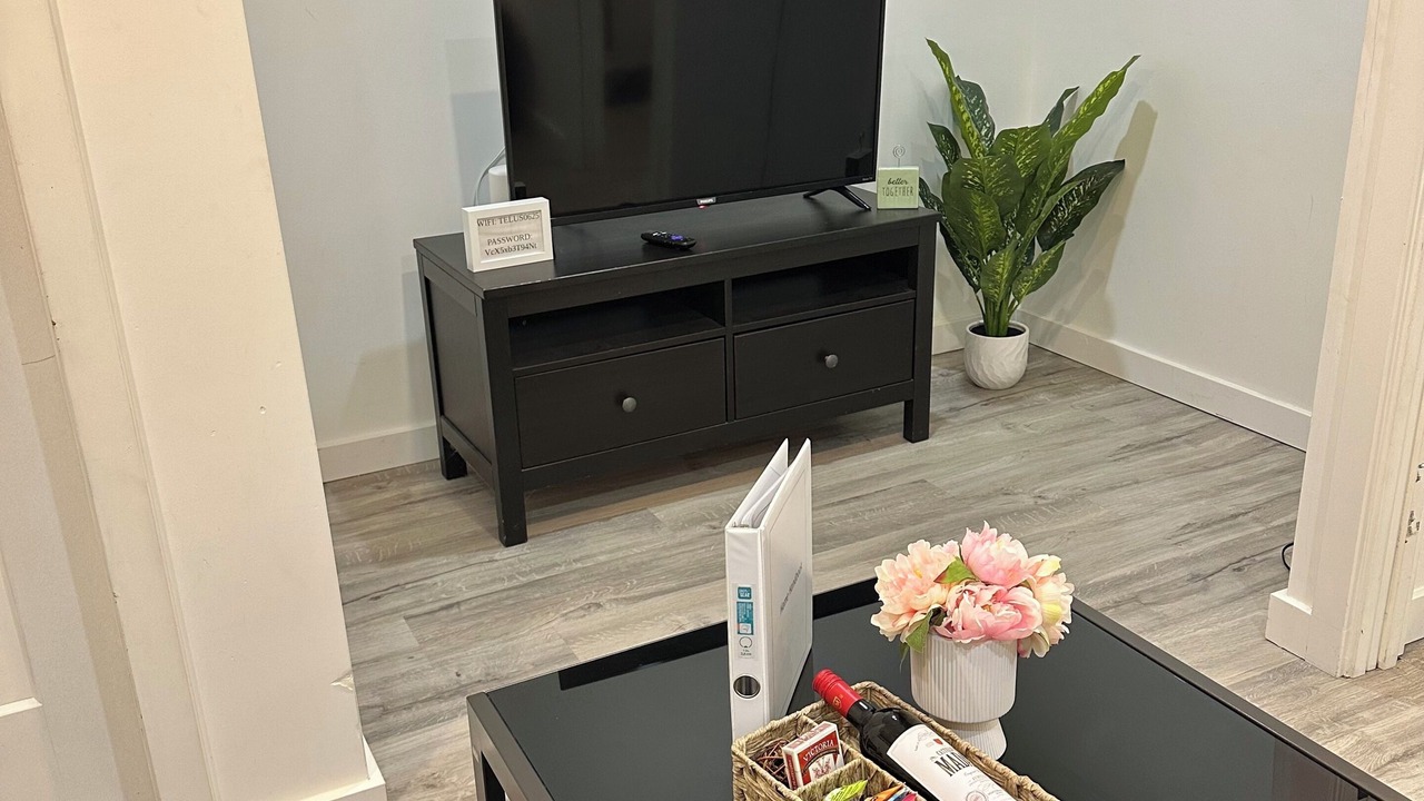 Photo of Livingroom in Saanich East