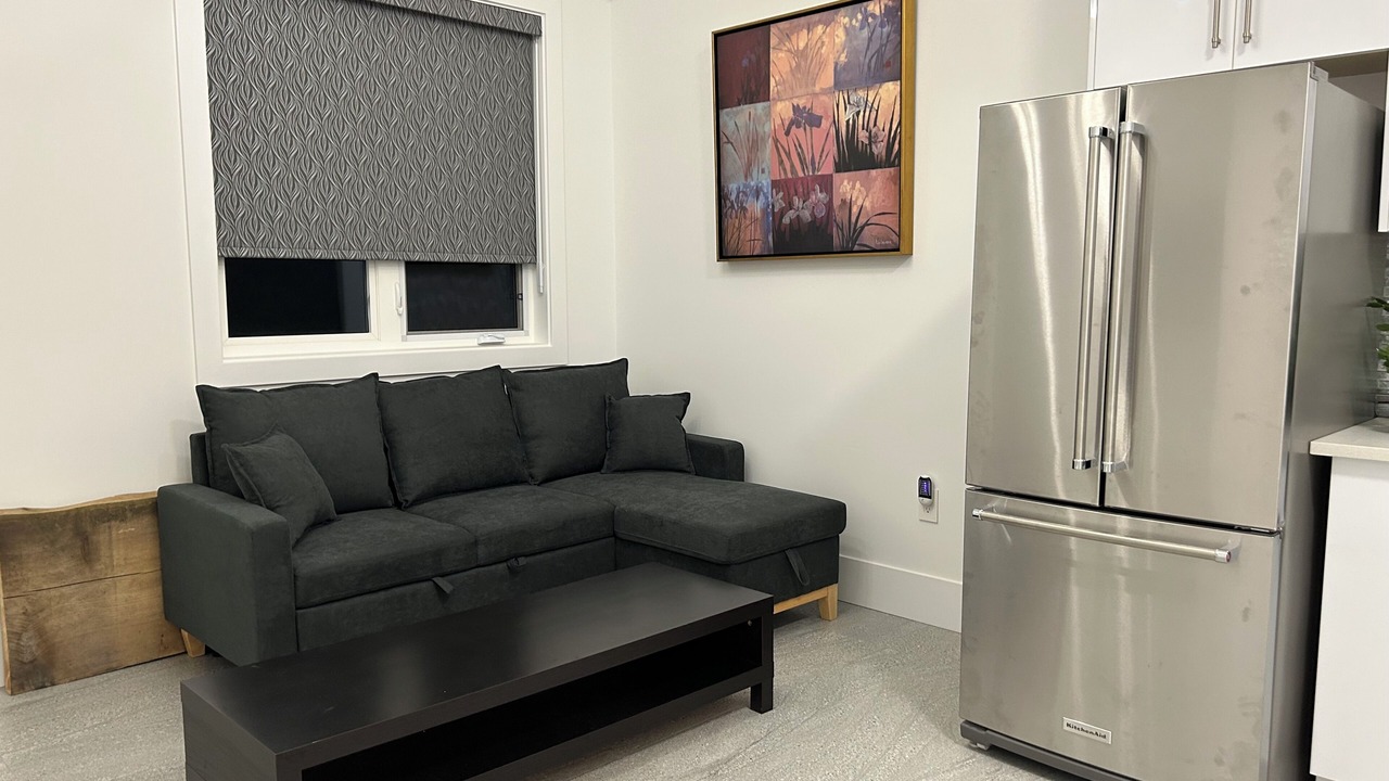 Photo of Livingroom in Guildford