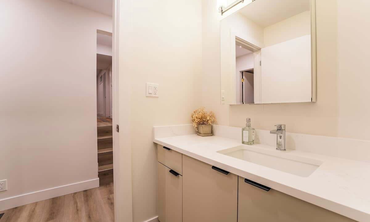 Photo of Bathroom in West Vancouver