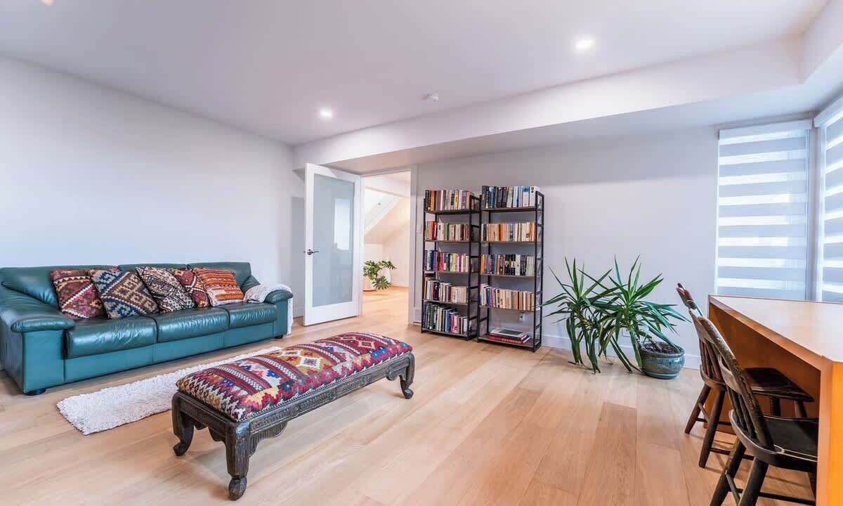 Photo of Livingroom in West Vancouver