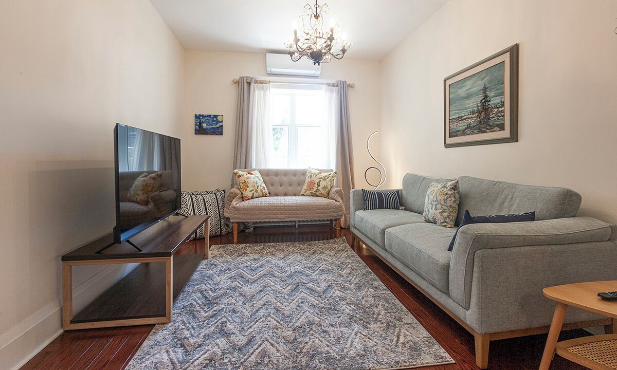Photo of Livingroom in Mount Dennis