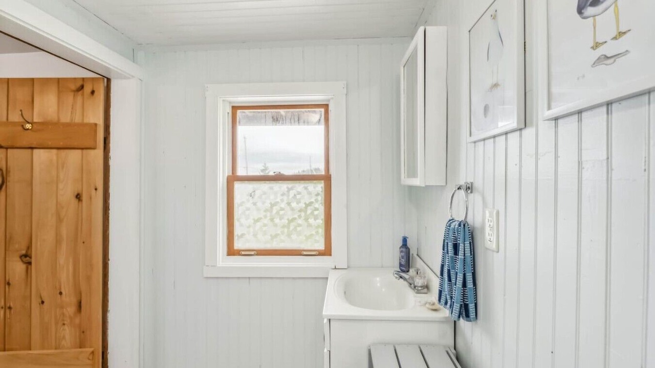 Photo of Bathroom in Black Rock