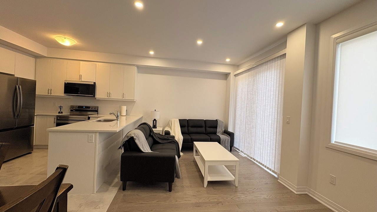 Photo of Livingroom in Perth East