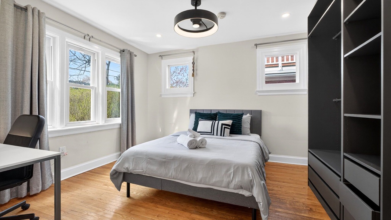 Photo of Bedroom in Sunnyside