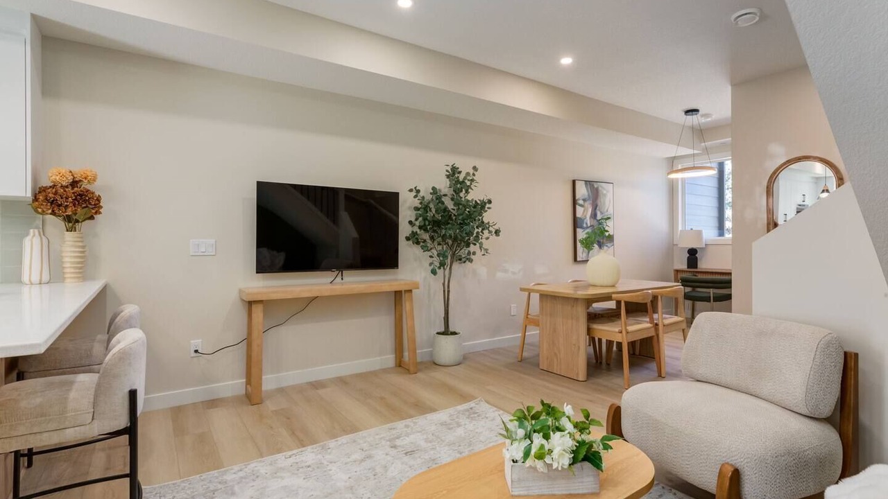 Photo of Livingroom in Southwest Calgary