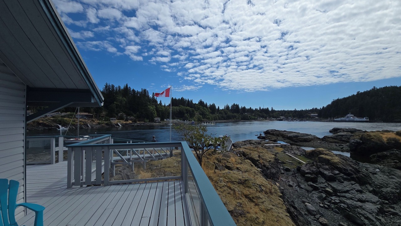 Photo of Patio Balcony in Discovery Islands