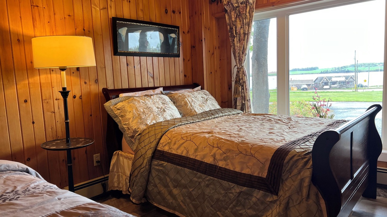 Photo of Bedroom in Rusticoville
