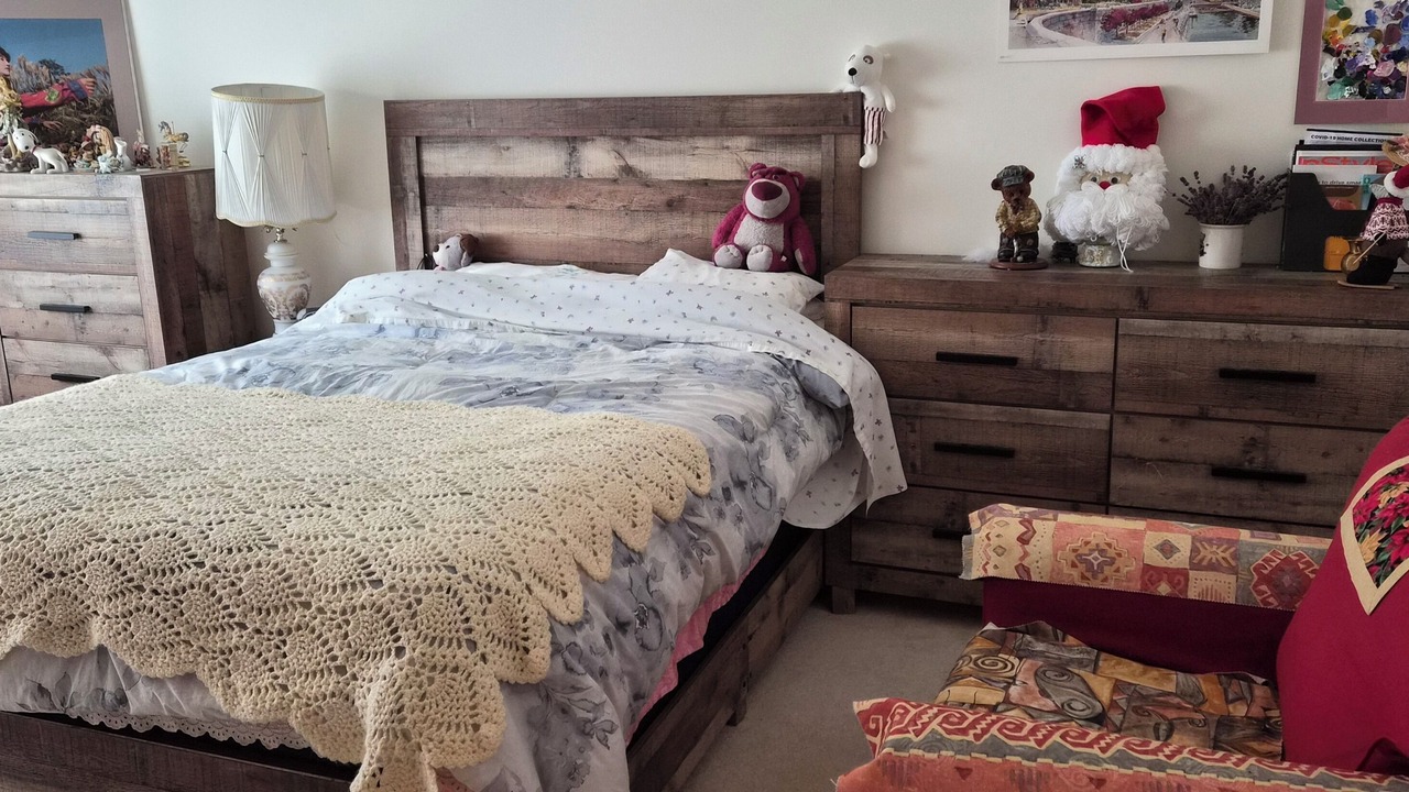 Photo of Bedroom in Chemainus