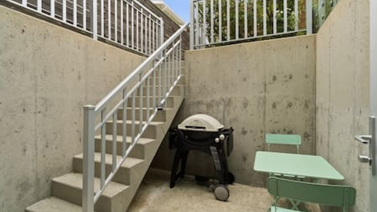 Photo of Outdoor in Knight