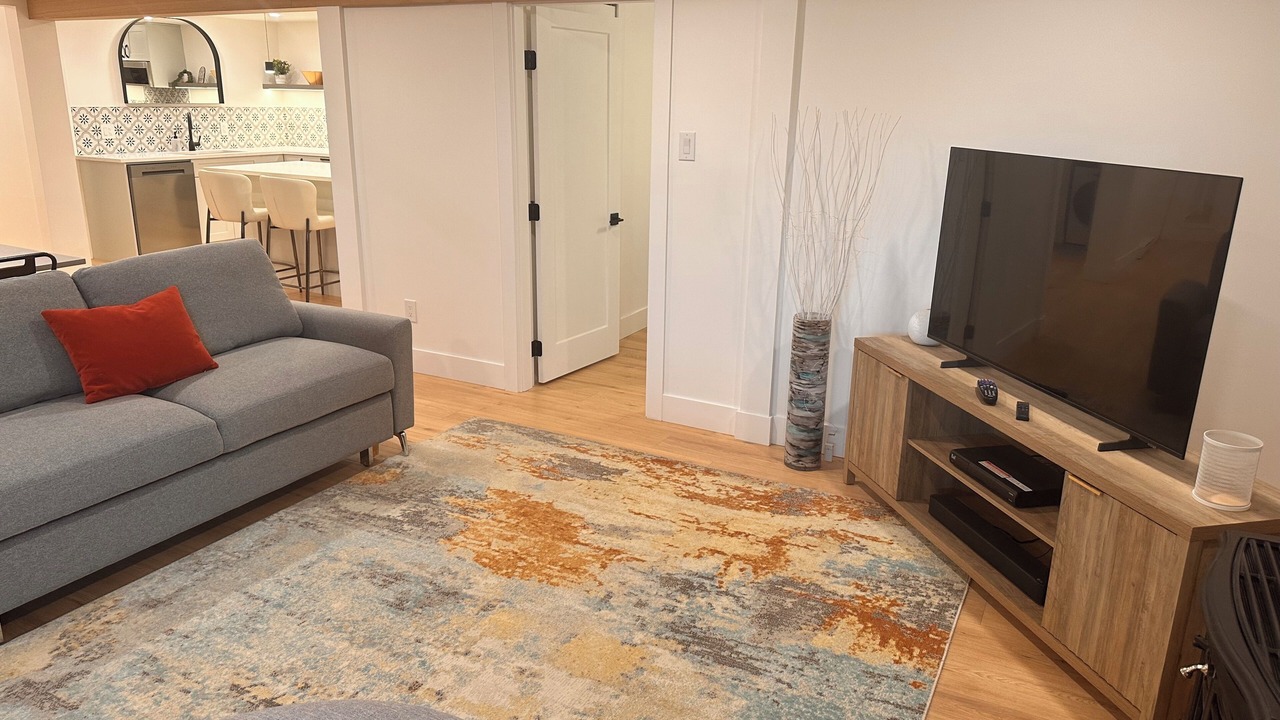 Photo of Livingroom in District of North Vancouver