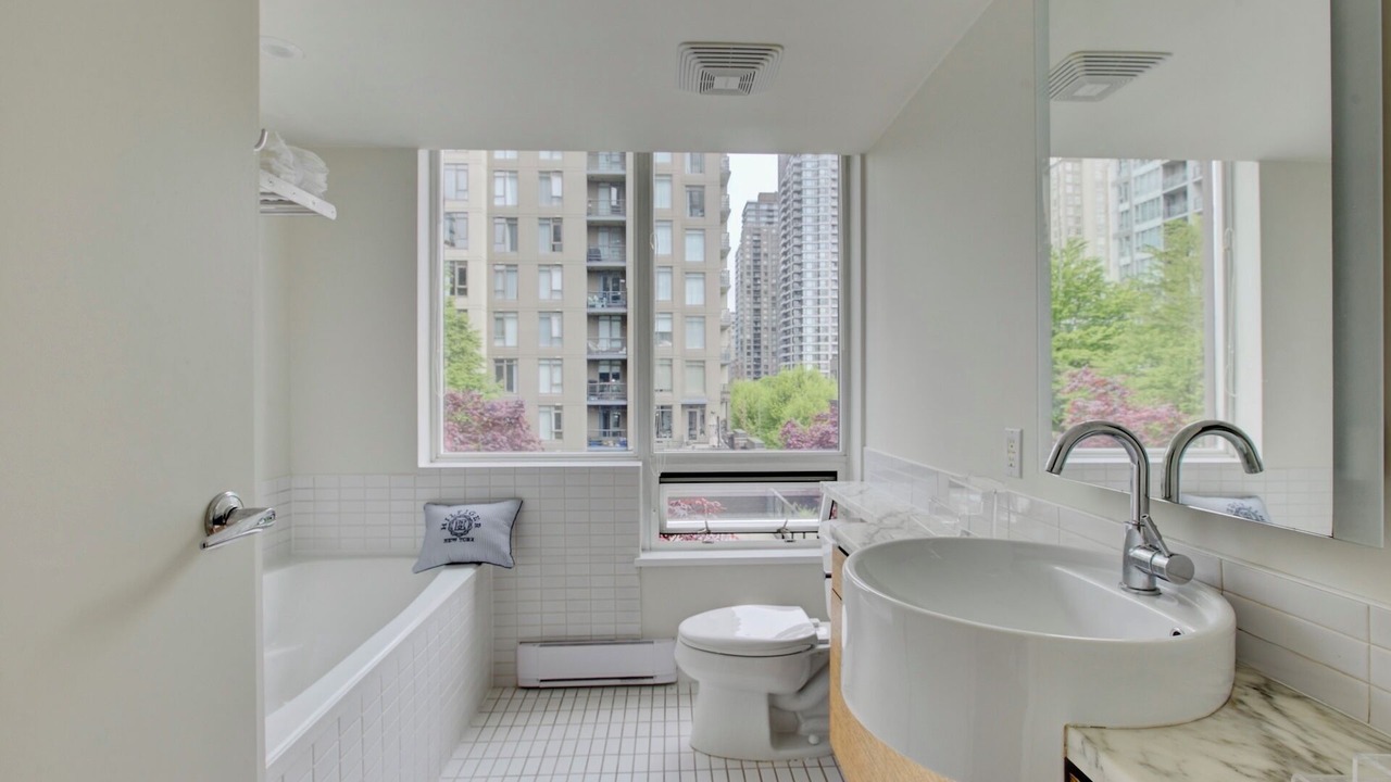 Photo of Bathroom in Yaletown
