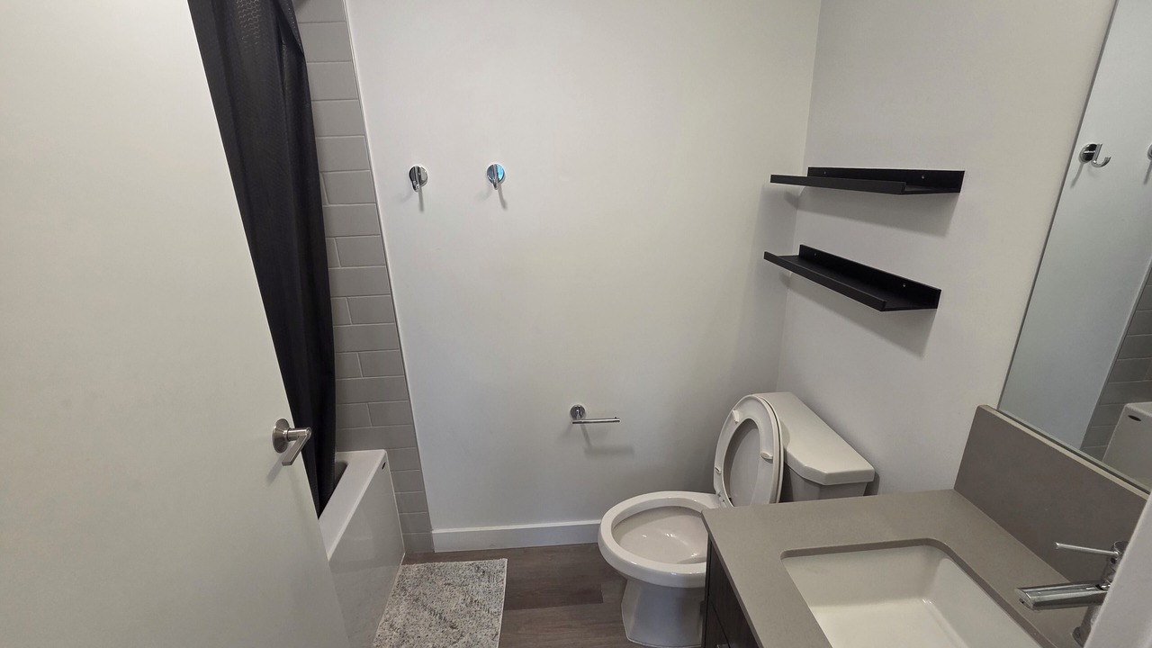 Photo of Bathroom in Crescent Heights