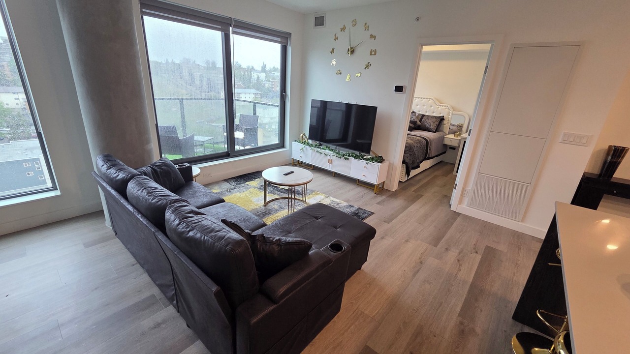 Photo of Livingroom in Crescent Heights