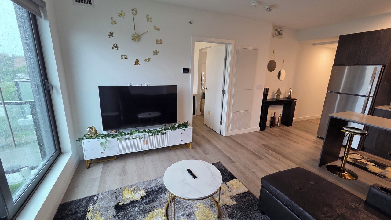 Photo of Livingroom in Crescent Heights