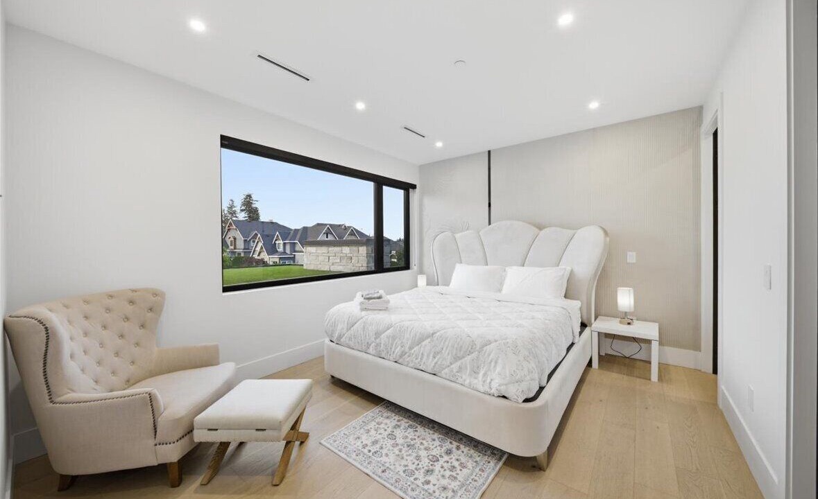 Photo of Bedroom in South Newton