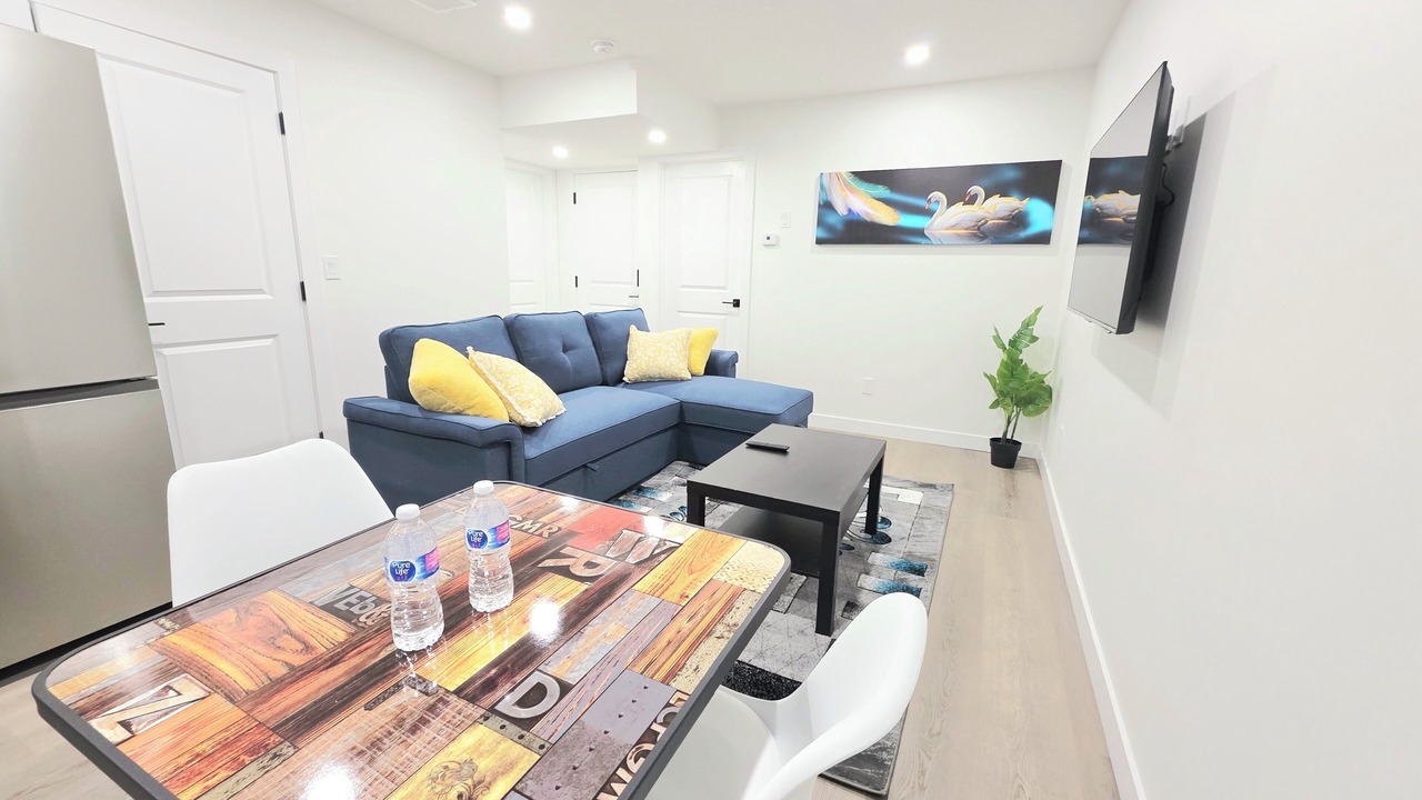 Photo of Livingroom in Northeast Edmonton