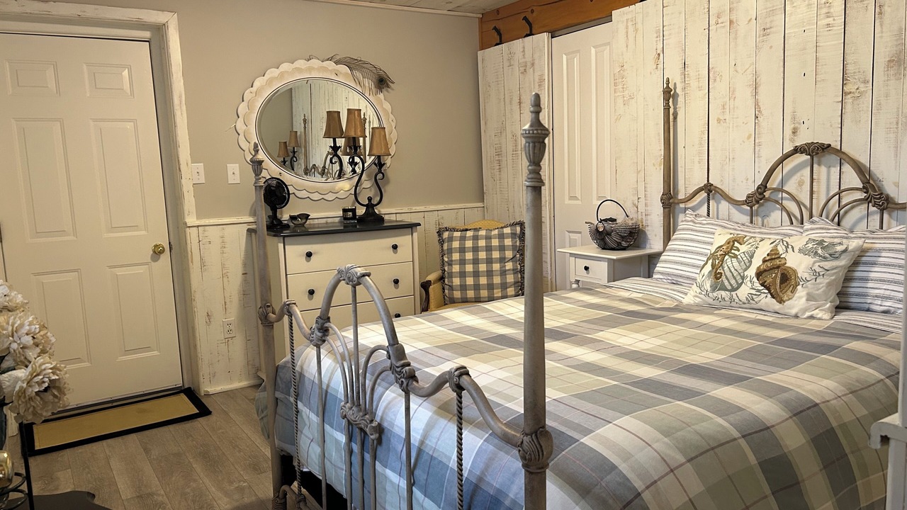 Photo of Bedroom in Wiarton