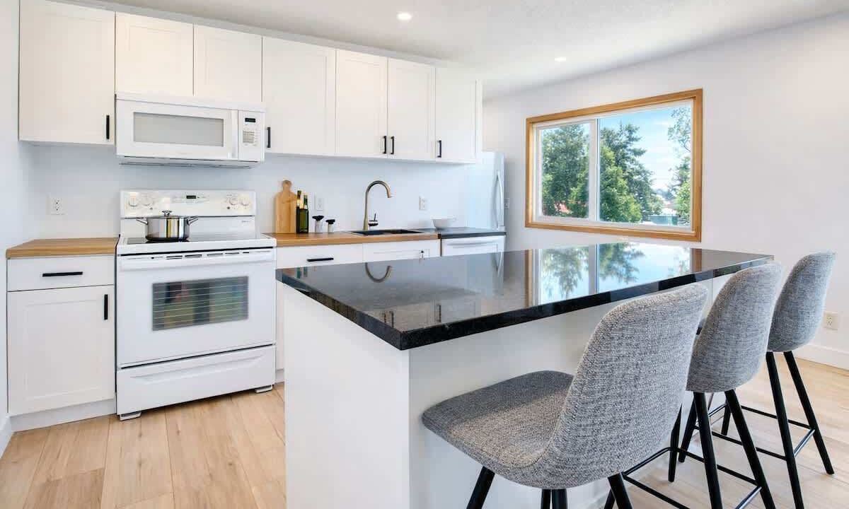 Photo of Kitchen in Halfmoon Bay