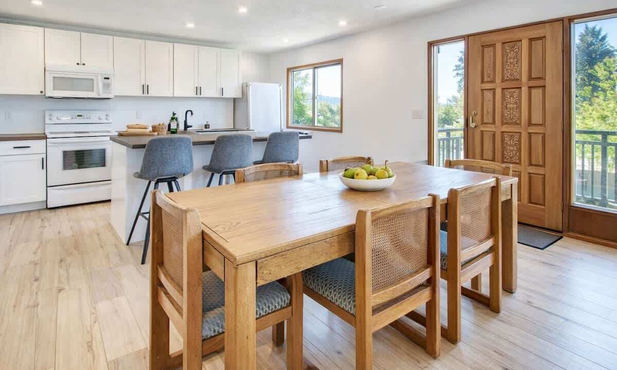 Photo of Kitchen in Halfmoon Bay