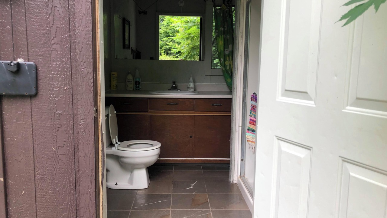 Photo of Bathroom in Arden